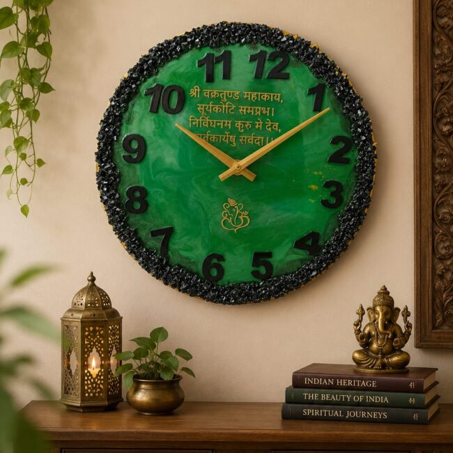 Green elegant resin wall clock